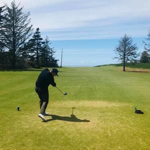 Meet your Posher, Dustin